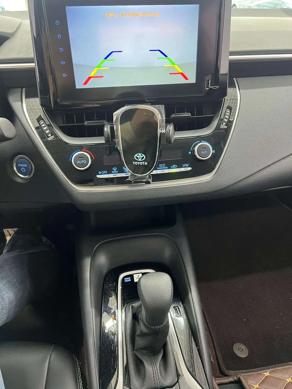 Toyota Corolla Corolla Hybrid 1.8L E-CVT Pioneer Edition 2022 — миниатюра 5