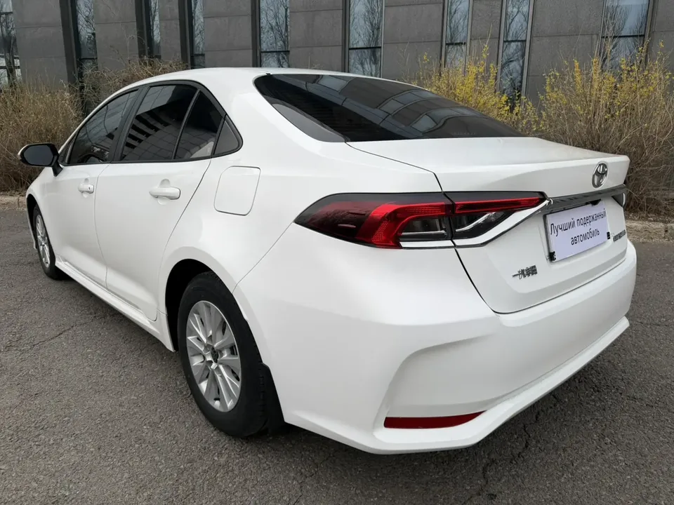 Toyota Corolla 1.5L CVT Pioneer Edition 2023 — миниатюра 4