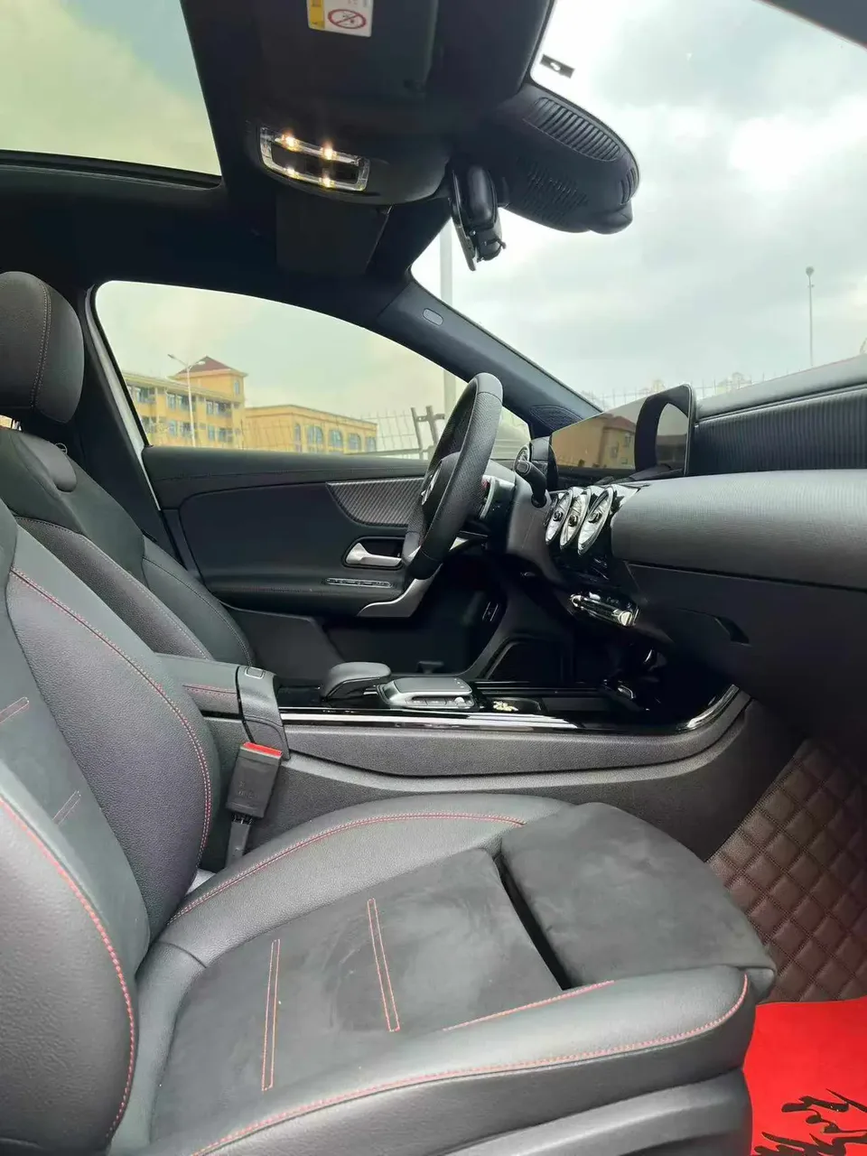 Mercedes-Benz Mercedes Benz A Class Mercedes-Benz A-Class 2024 A 200 L Dynamic Edition 2024 — миниатюра 5