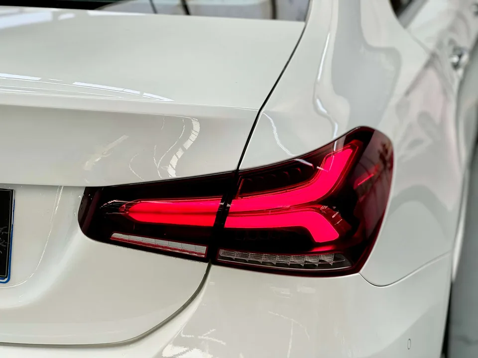 Mercedes-Benz Mercedes Benz A Class second facelift A 200 L sports sedan fashion version 2022 — миниатюра 4