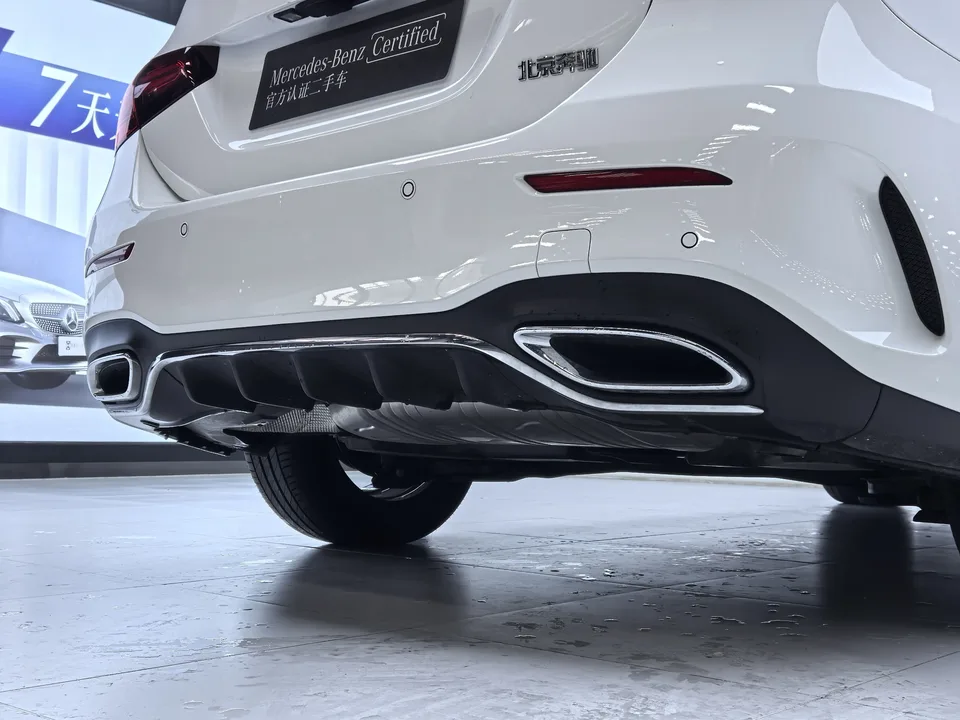 Mercedes-Benz Klasa A Mercedes Benz A Class 2024 Mercedes-Benz A-Class 2024 A 200 L Dynamic Edition 2024 — миниатюра 2