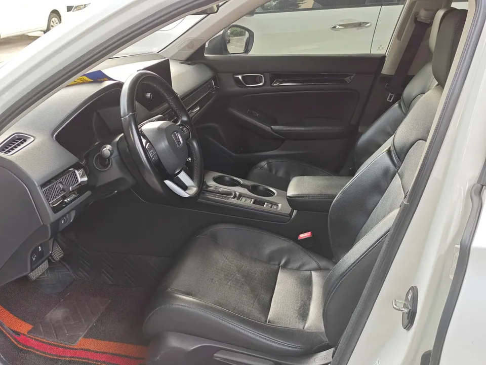 Honda CIVIC 2022 Civic 240TURBO CVT Dynamic Edition 2022 — миниатюра 3