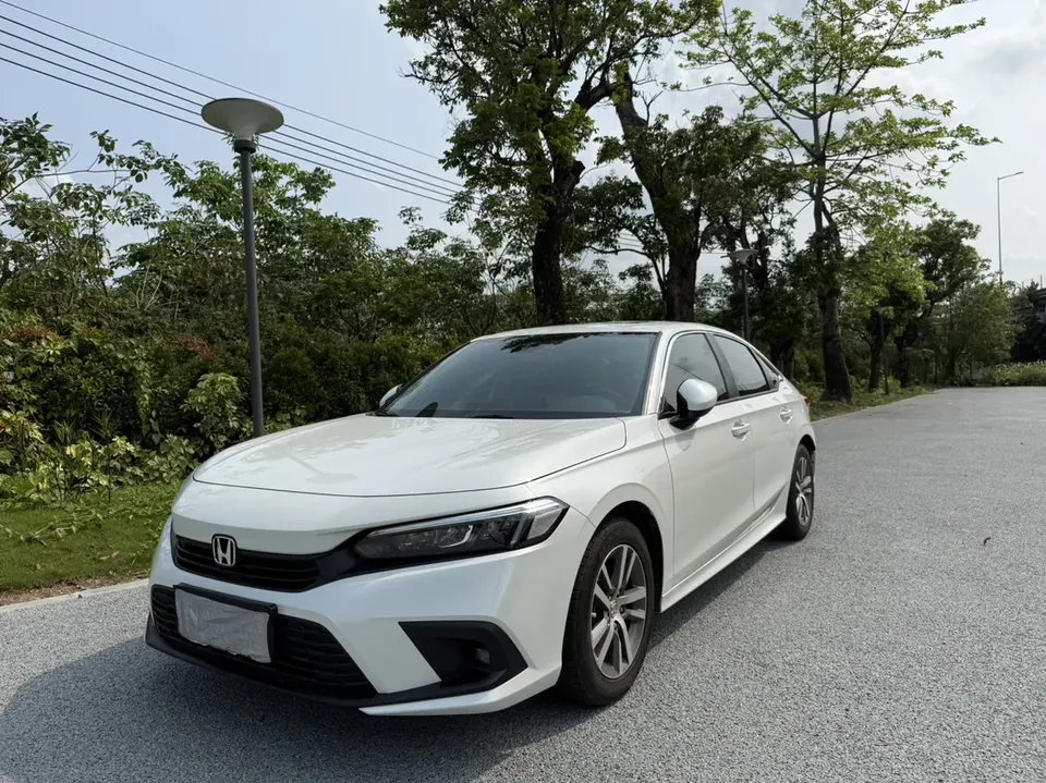 Honda CIVIC 2025