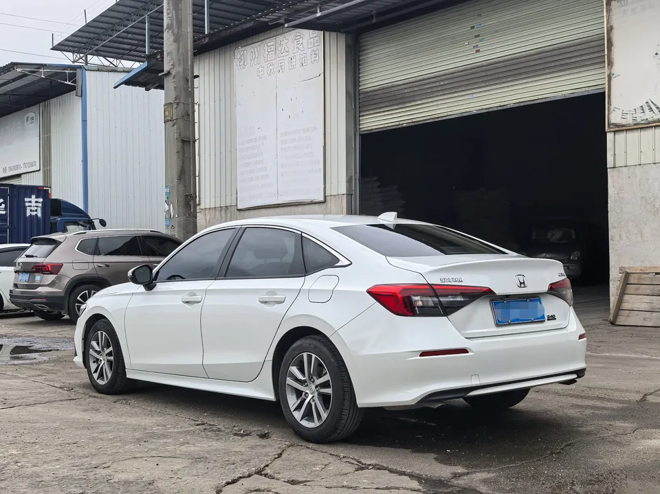 Honda CIVIC Civic 240TURBO CVT Dynamic C-position Customer Special Edition 2024 — миниатюра 4