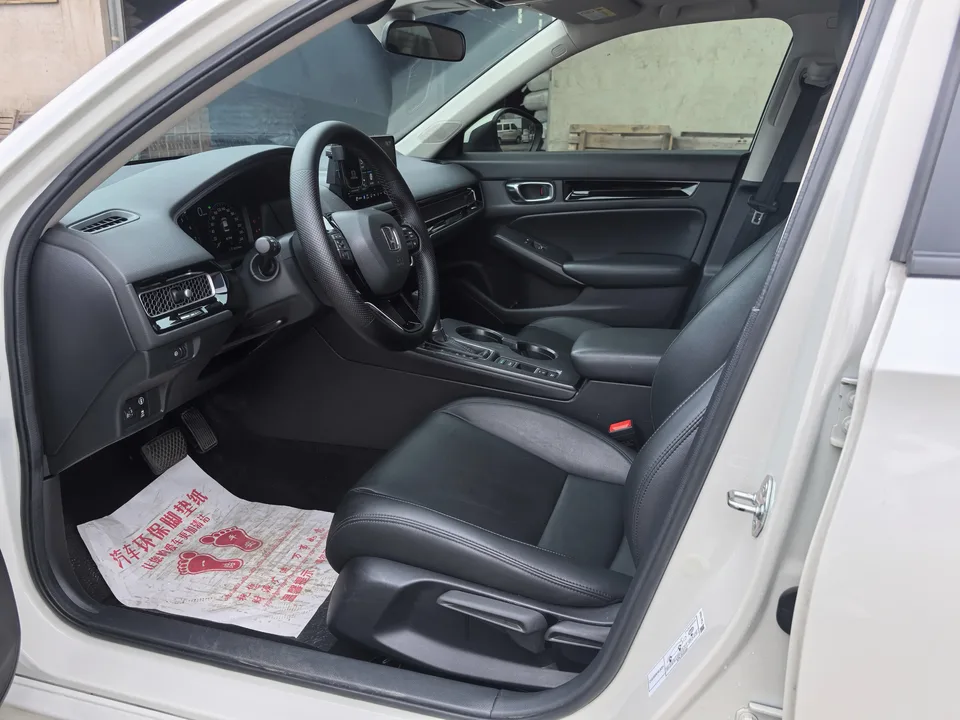 Honda CIVIC Civic 240TURBO CVT Dynamic C-position Customer Special Edition 2024 — миниатюра 5