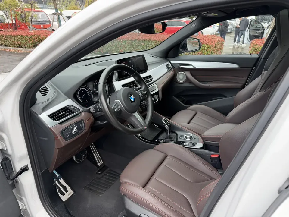 BMW X2 xDrive25i Night Edition 2022 — миниатюра 5