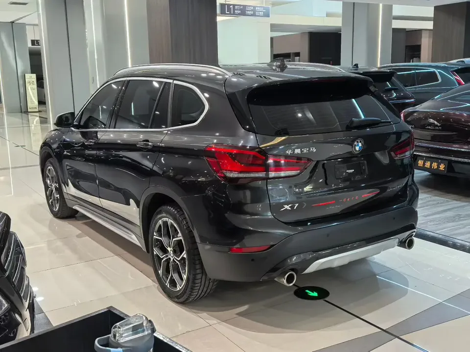 BMW X1 BMW X1 2022 sDrive20Li Fashion Edition 2022 — миниатюра 4