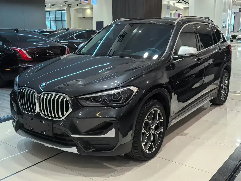 BMW X1 BMW X1 2022 sDrive20Li Fashion Edition 2022 — фото 1, купить с доставкой в Москву