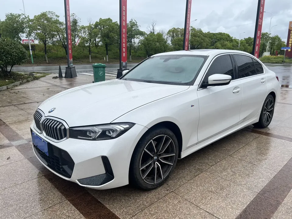 BMW 3 Series 2023