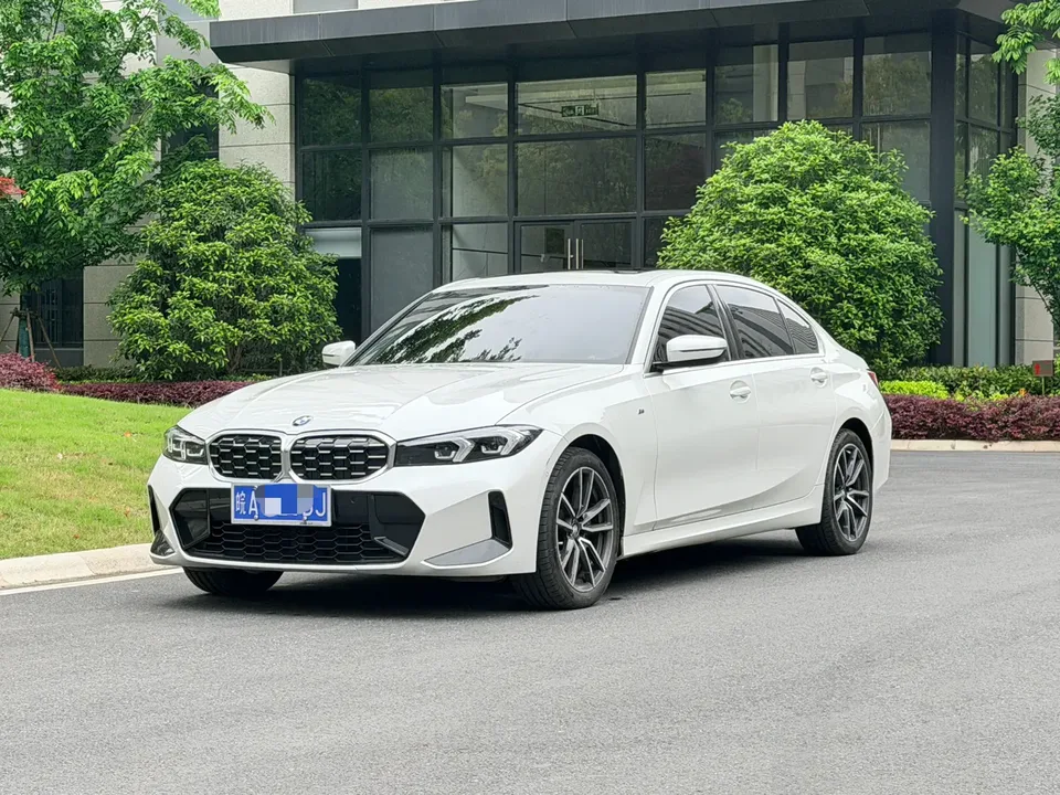BMW 3 Series 2024