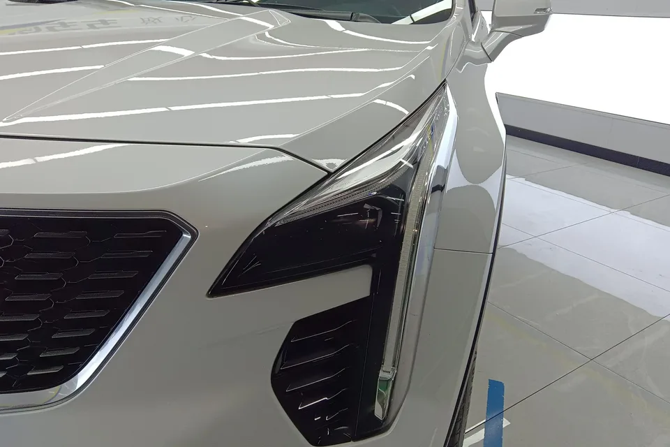 Cadillac XT4 Cadillac XT4 2022 28T two-wheel drive premium model 2022 — миниатюра 2
