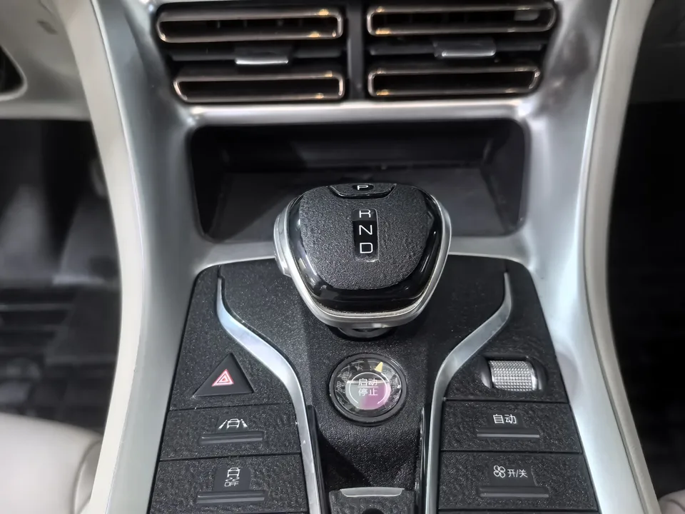 BYD Song Pro DM Song Pro DM 2022 DM-i 51km Luxury 2022 — thumbnail 4