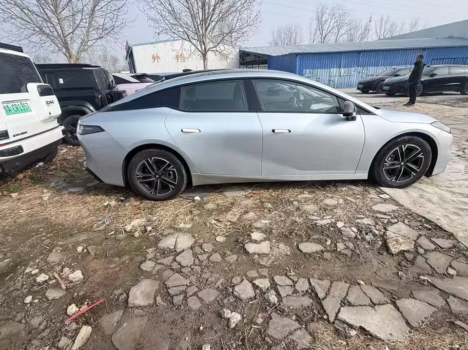 GAC Trumpchi Haobo Haopin GT 560 rear-wheel drive technology version ternary lithium 2023 — миниатюра 2
