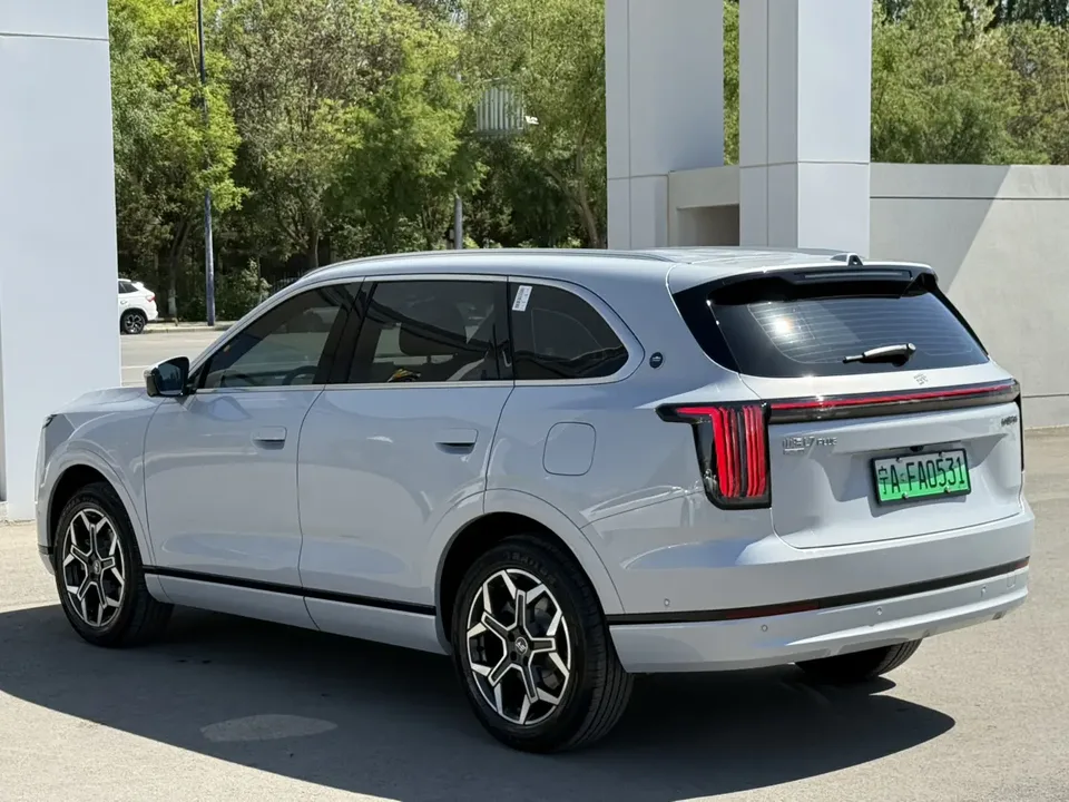Jietu Shanhai Jetour Mountain & Sea L7 PLUS 220km Electric Seven-seat Luxury Edition 2026 — миниатюра 3