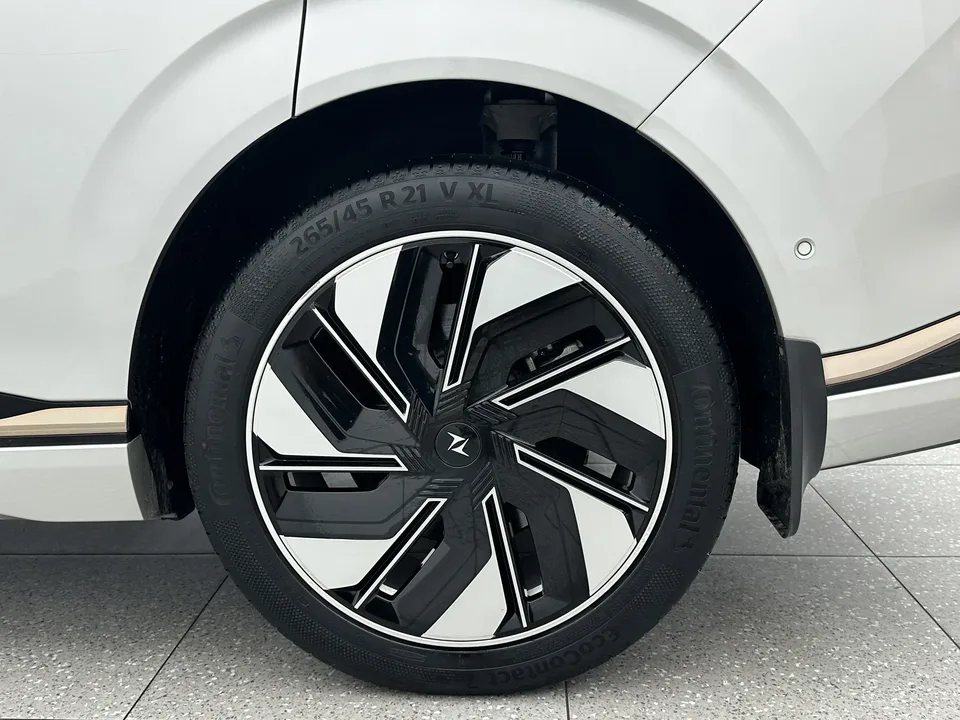 Dongfeng Yipai 008 210Max Extended Range 6-seater 2024 — миниатюра 3