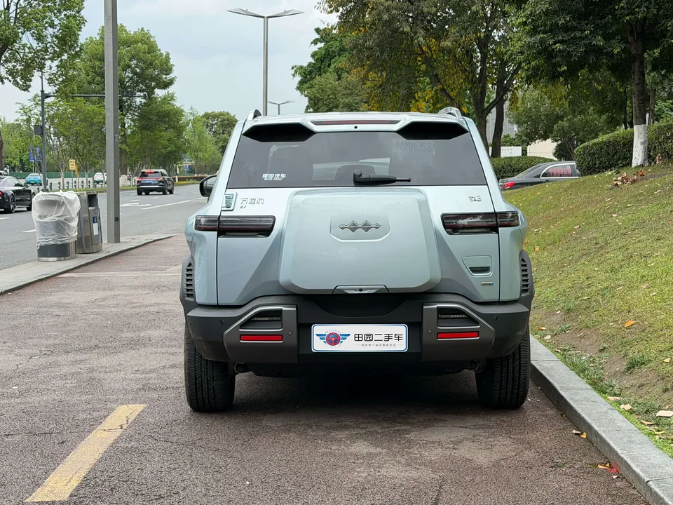 BYD Leopard Titanium 3 501KM Rear-wheel Drive Intelligent Driving Max Edition 2026 — миниатюра 2
