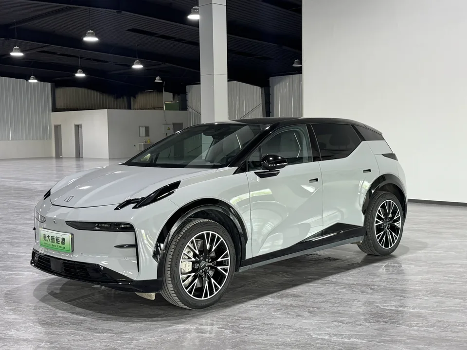 Zeekr X 2024