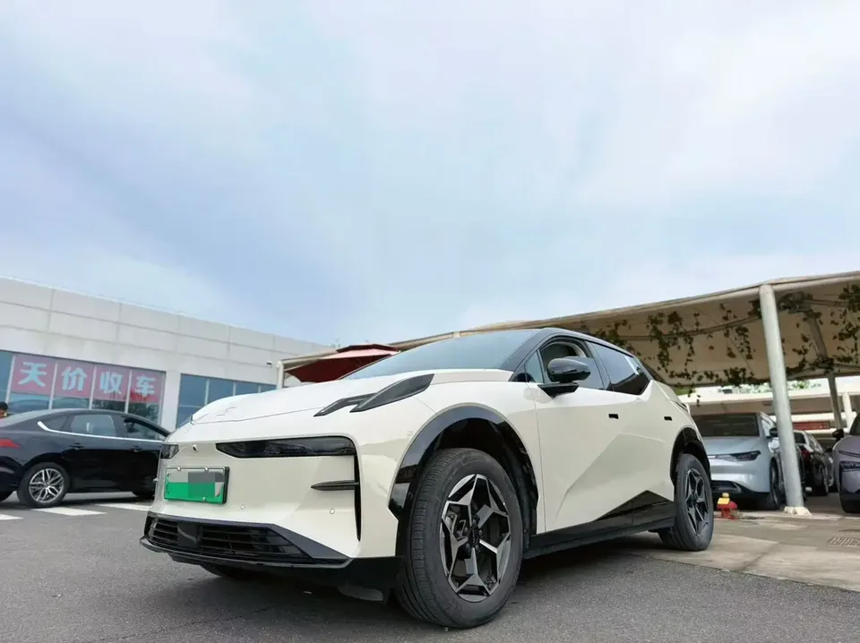 Zeekr X 2024