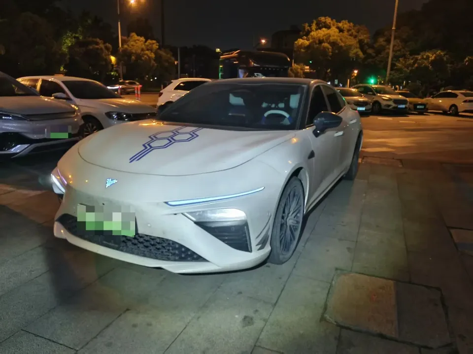NETA Nezha S 2023