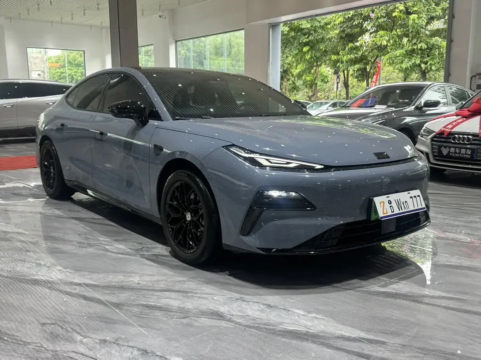 Geely Galaxy Star 8 PHEV 2025