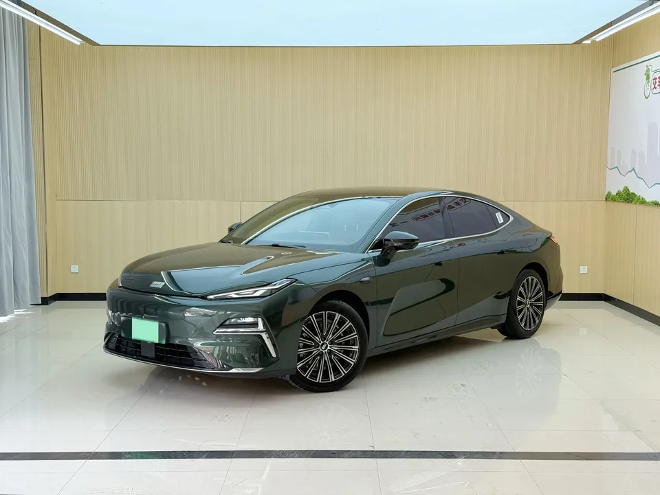 Geely Galaxy Star 8 PHEV 2025