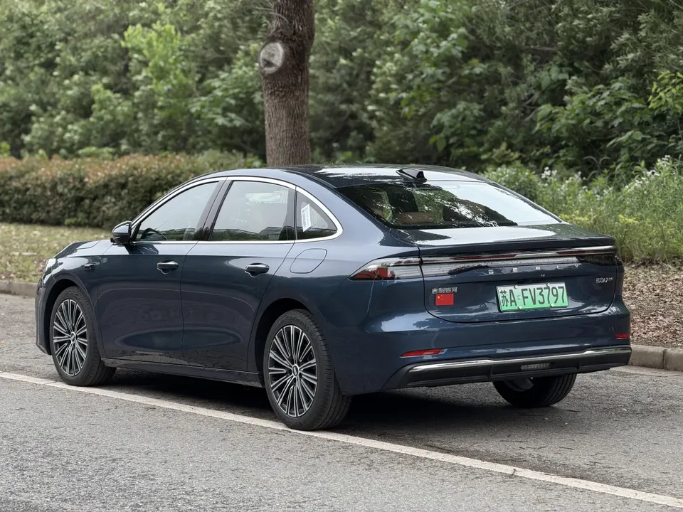 Geely Galaxy A7 EM 150km Starship Edition 2025 — миниатюра 2
