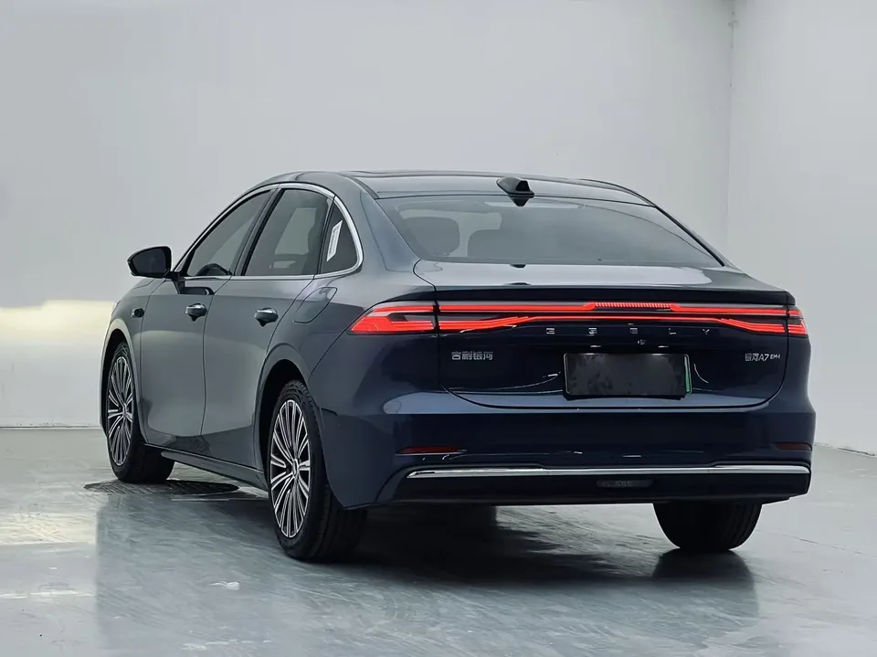 Geely Galaxy A7 EM 150km Starship Edition 2025 — миниатюра 3