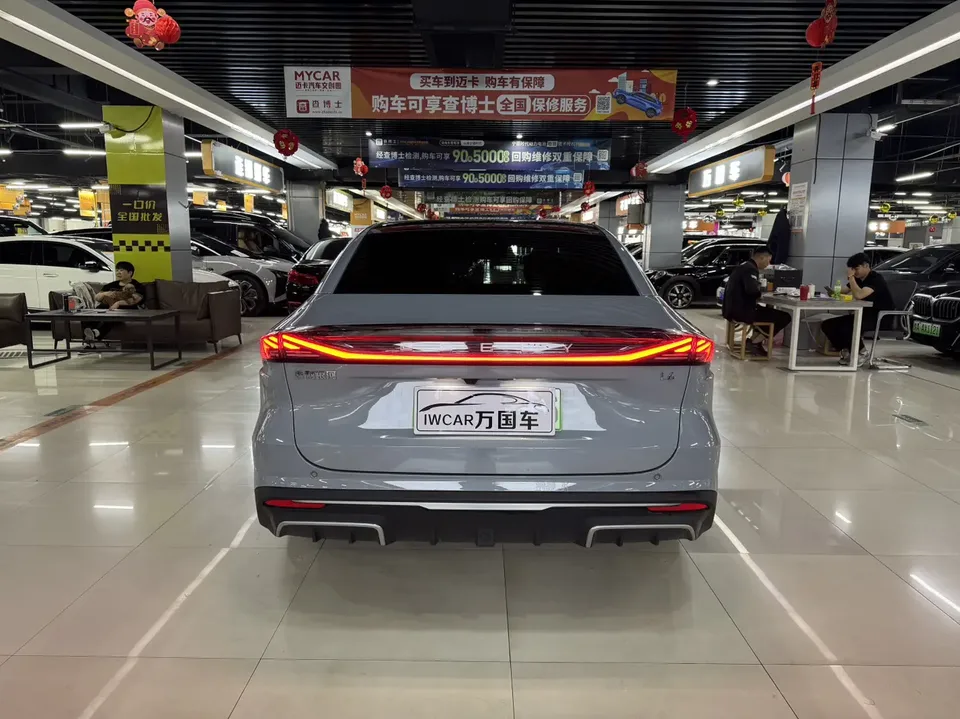 Geely Galaxy L6 1.5T DHT 125km Starship 2024 — миниатюра 2