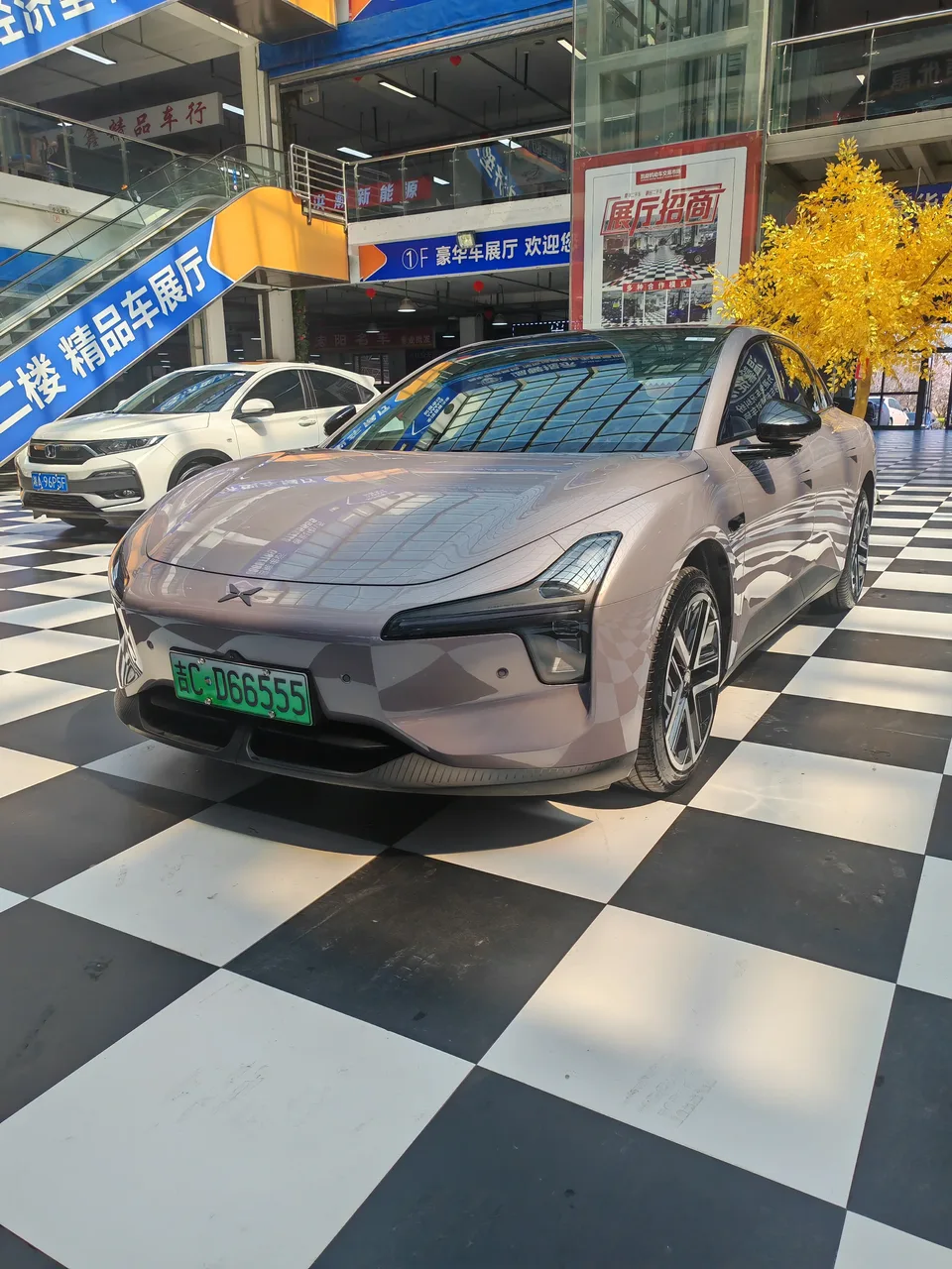 XPeng Xiaopeng MONA M03 2025