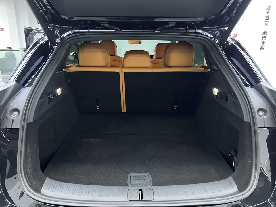 Li Ideal i6 Ideal i6 2025 Two-wheel drive standard version 2025 — thumbnail 4