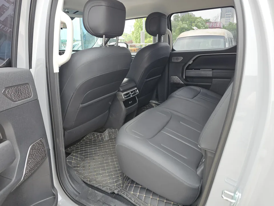Datong StarCraft X Star X 2025 2.5T Automatic Diesel 4WD Luxury Edition 2025 — миниатюра 5