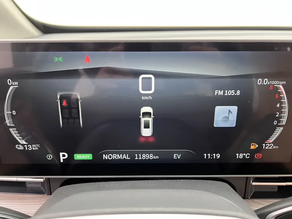 Datong Maxus G50 PHEV Pilot Edition 2025 — миниатюра 5