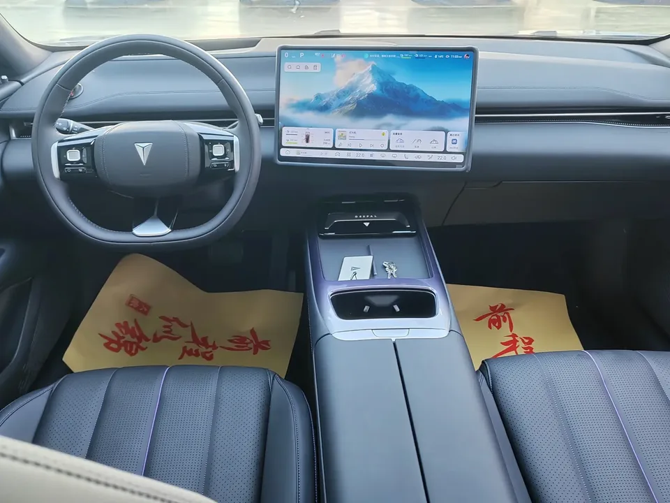 Deepal dark blue L07 230Max Deep Blue Intelligent Driving AD PRO Edition 2025 — миниатюра 2
