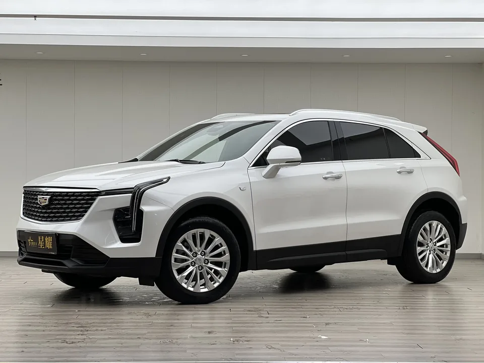 Cadillac XT4 2025