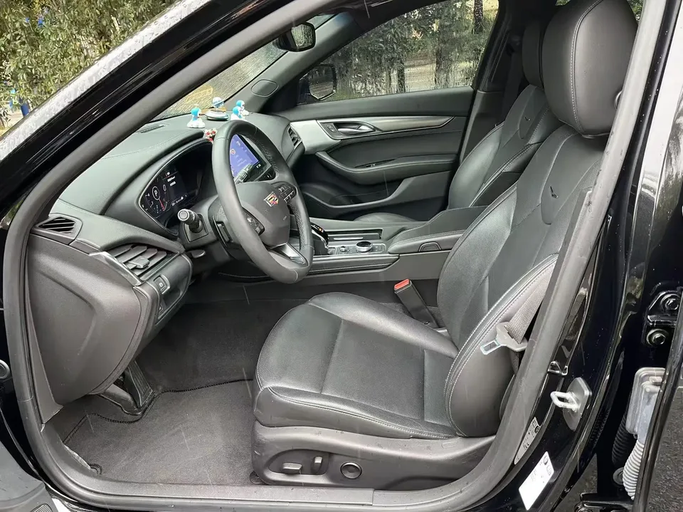 Cadillac CT5 28T Luxury Standard Edition 2024 — миниатюра 4