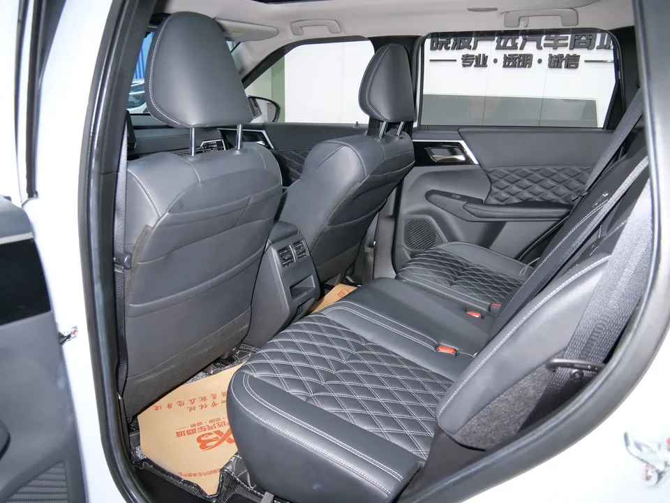 Mitsubishi Outlander Outlander 2023 1.5T CVT 4WD Honor Edition 7 Seaters 2023 — миниатюра 5