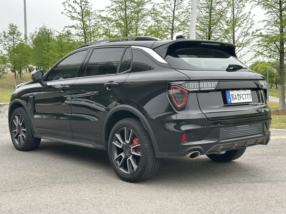 Lynk & Co 01 Lynk & Co 01 2021 2.0TD 2WD Yao Pro 2022 — миниатюра 2