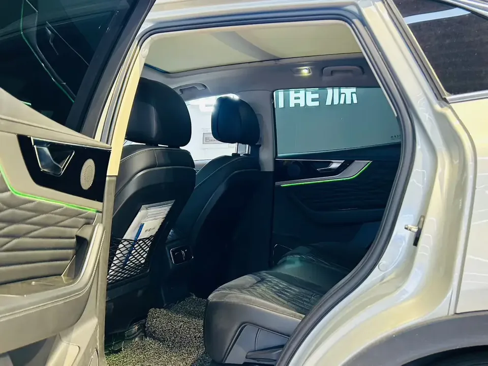 Hongqi HS5 Hongqi HS5 2022 2.0T Zhilian Flagship 4WD Edition 2023 — миниатюра 3