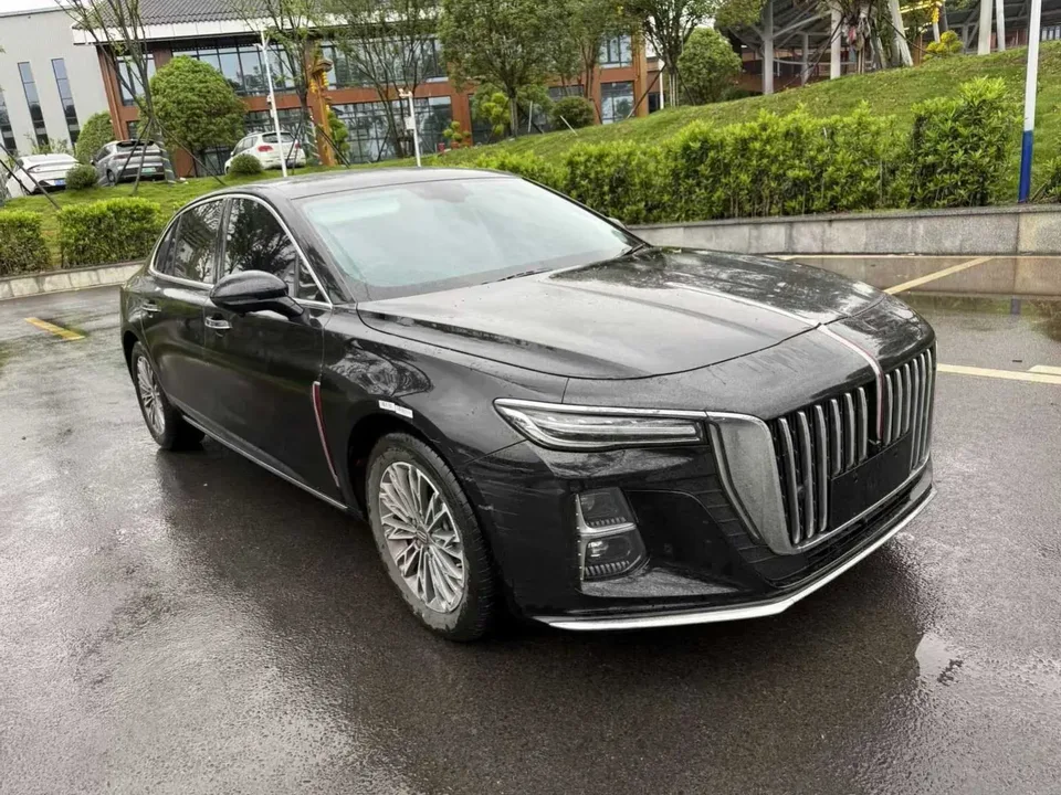 Hongqi H5 Hongqi H5 2024 1.5T DCT Zhilian Qiyun Edition 2024 — миниатюра 2