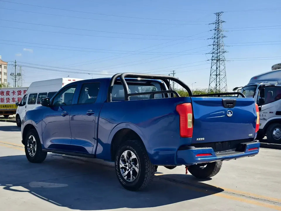 Great Wall gun commercial version 2.0T diesel automatic four-wheel drive tea king version long box GW4D20M 2022 — миниатюра 4