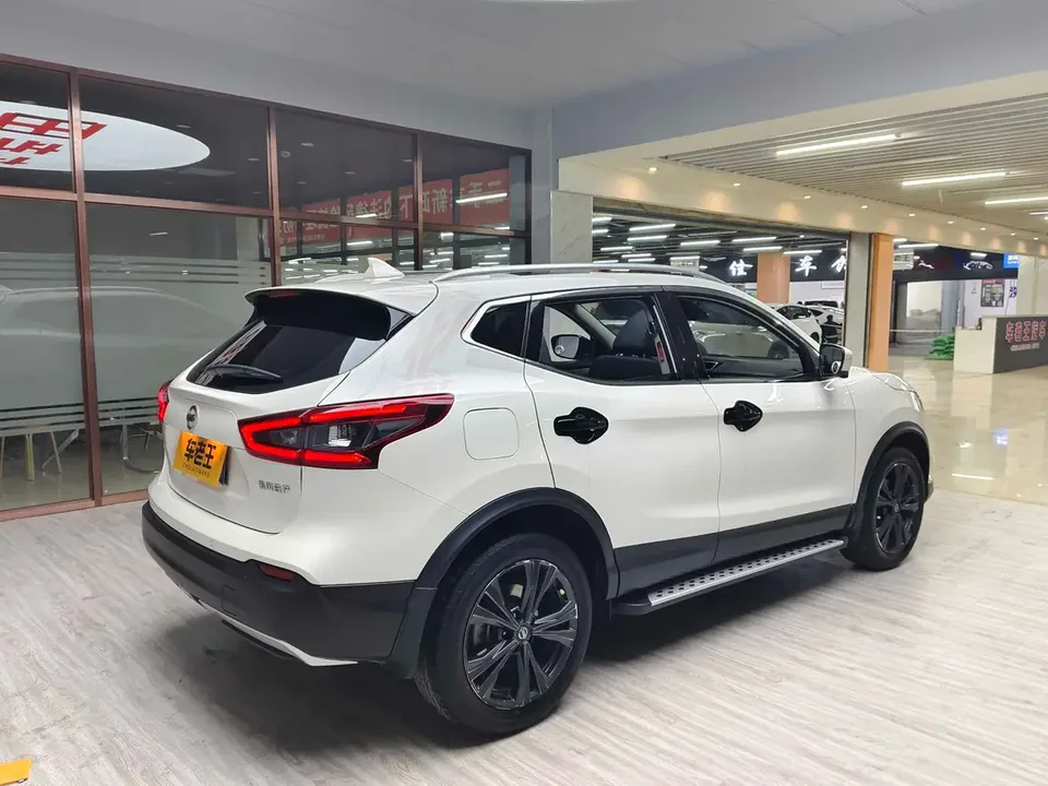Nissan Qashqai Qashqai 2022 2.0L XV Prem. Deluxe Edition 2022 — миниатюра 2