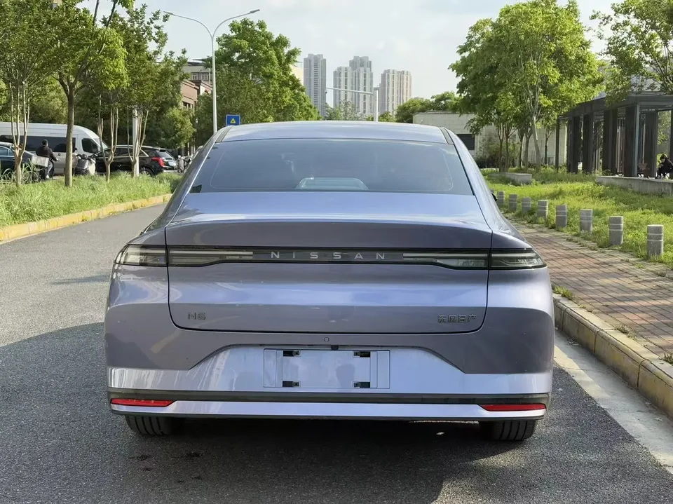 Nissan N6 Nissan N6 2026 180 Max 2025 — миниатюра 2