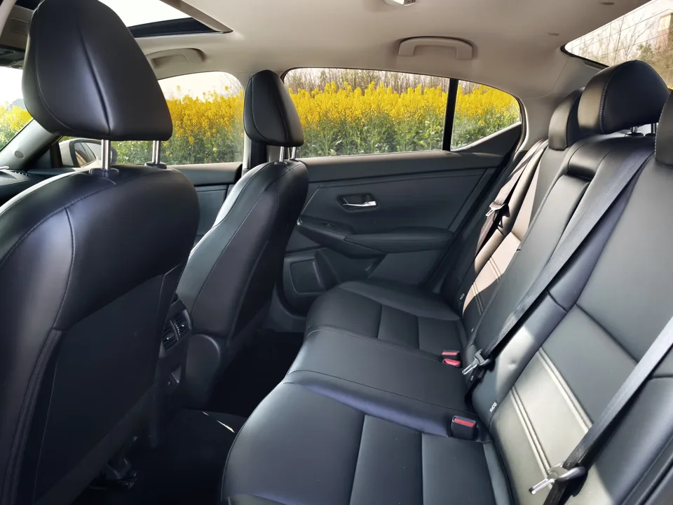 Nissan Sylphy 1.6L CVT Enjoy Edition 2024 — миниатюра 3