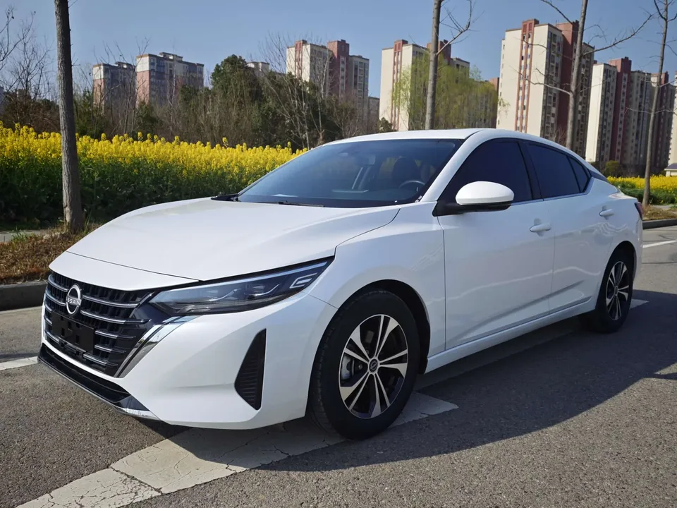 Nissan Sylphy 1.6L CVT Enjoy Edition 2024 — фото 1, купить с доставкой в Москву
