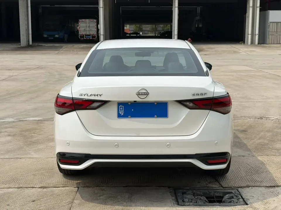 Nissan Sylphy Sylphy 2023 1.6L CVT Intelligent Driving Edition 2024 — thumbnail 2