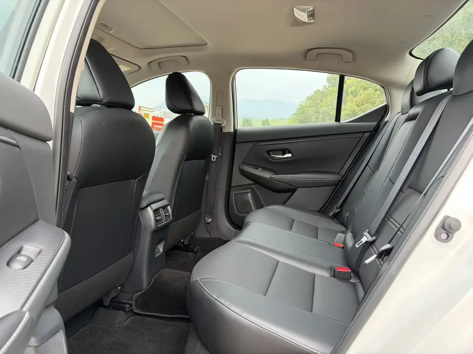 Nissan Sylphy Sylphy 2023 1.6L CVT Intelligent Driving Edition 2024 — thumbnail 3