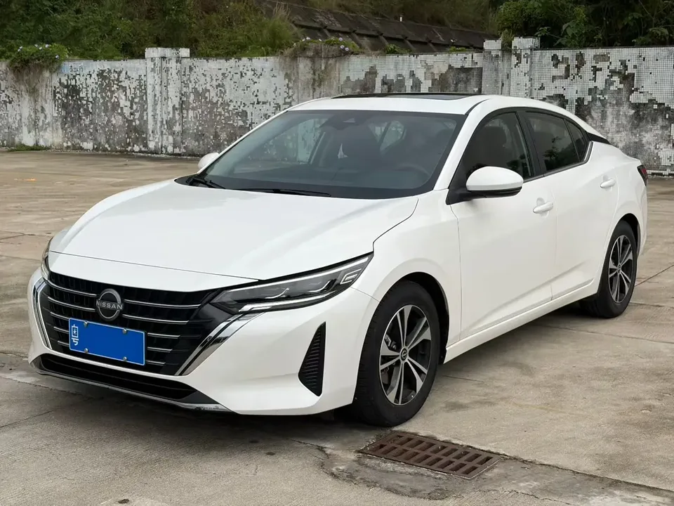 Nissan Sylphy Sylphy 2023 1.6L CVT Intelligent Driving Edition 2024 — photo 1, buy with delivery to Moscow