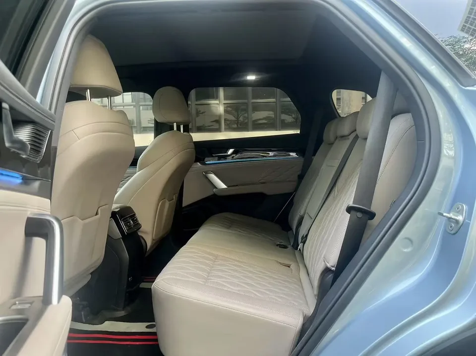BYD Tang DM Honor Edition DM-i 112KM Premium Edition 2024 — миниатюра 4