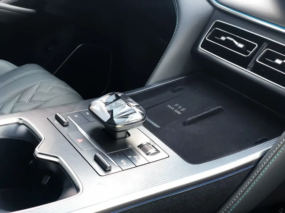 BYD Song L DM Intelligent Driving Edition DM-i 160KM Beyond Edition 2025 — миниатюра 4