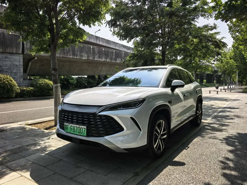 BYD Song L DM 2025